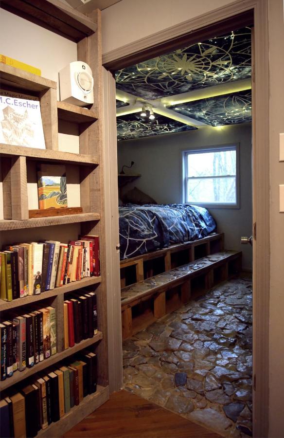 פרנץ' ליק Lost River Hostel מראה חיצוני תמונה