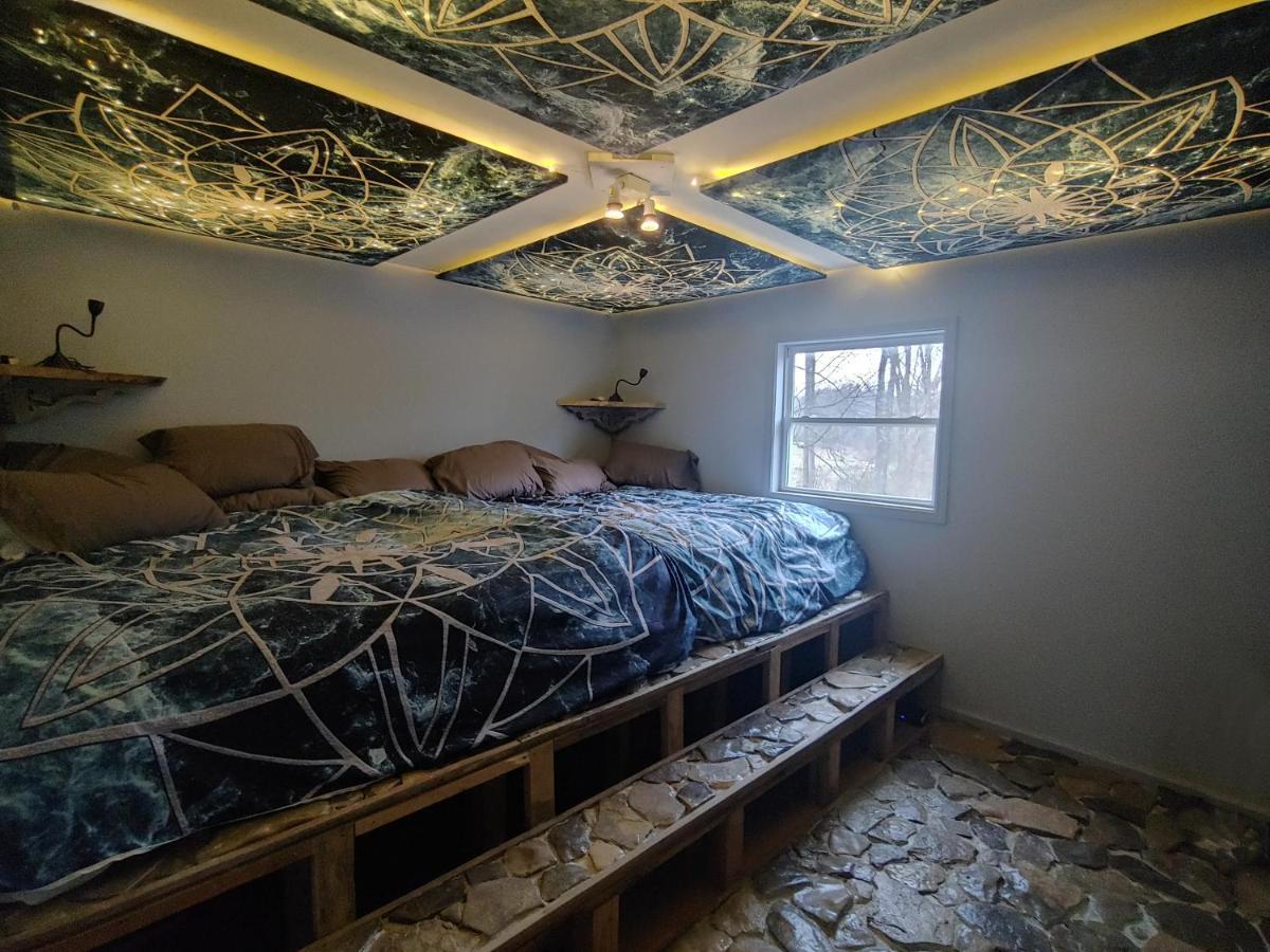 פרנץ' ליק Lost River Hostel מראה חיצוני תמונה