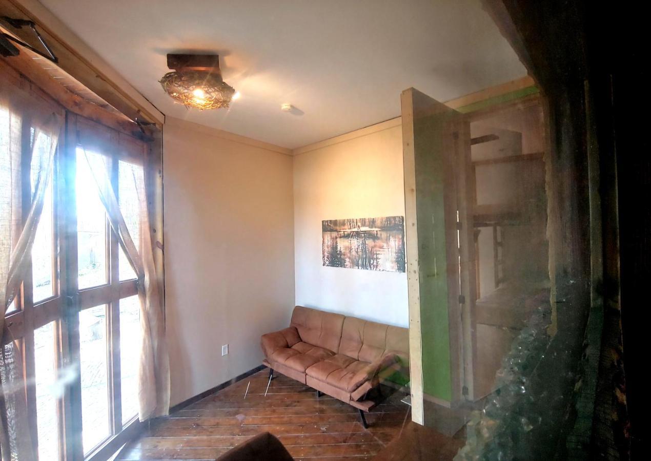 פרנץ' ליק Lost River Hostel מראה חיצוני תמונה