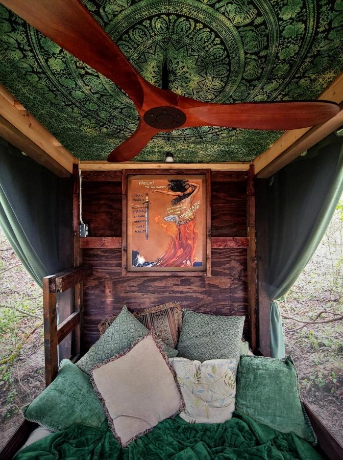 פרנץ' ליק Lost River Hostel מראה חיצוני תמונה